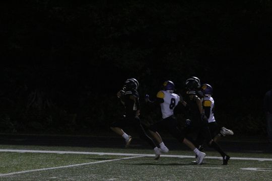 Lakers defeat Panthers, 42-7