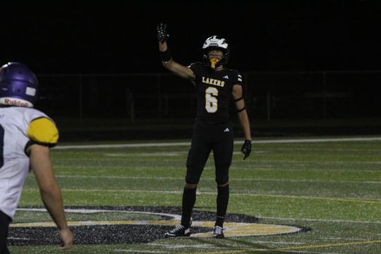 Lakers defeat Panthers, 42-7