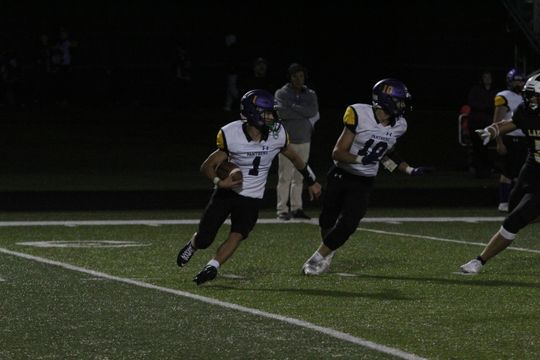 Lakers defeat Panthers, 42-7