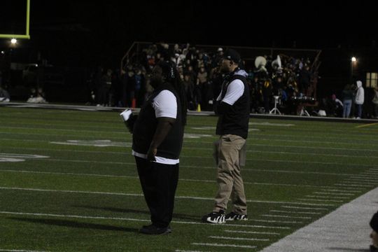 Lakers defeat Panthers, 42-7