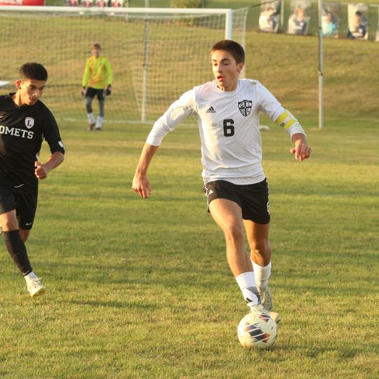 Leland captures district championship, 4-1