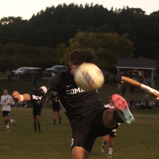 Leland captures district championship, 4-1